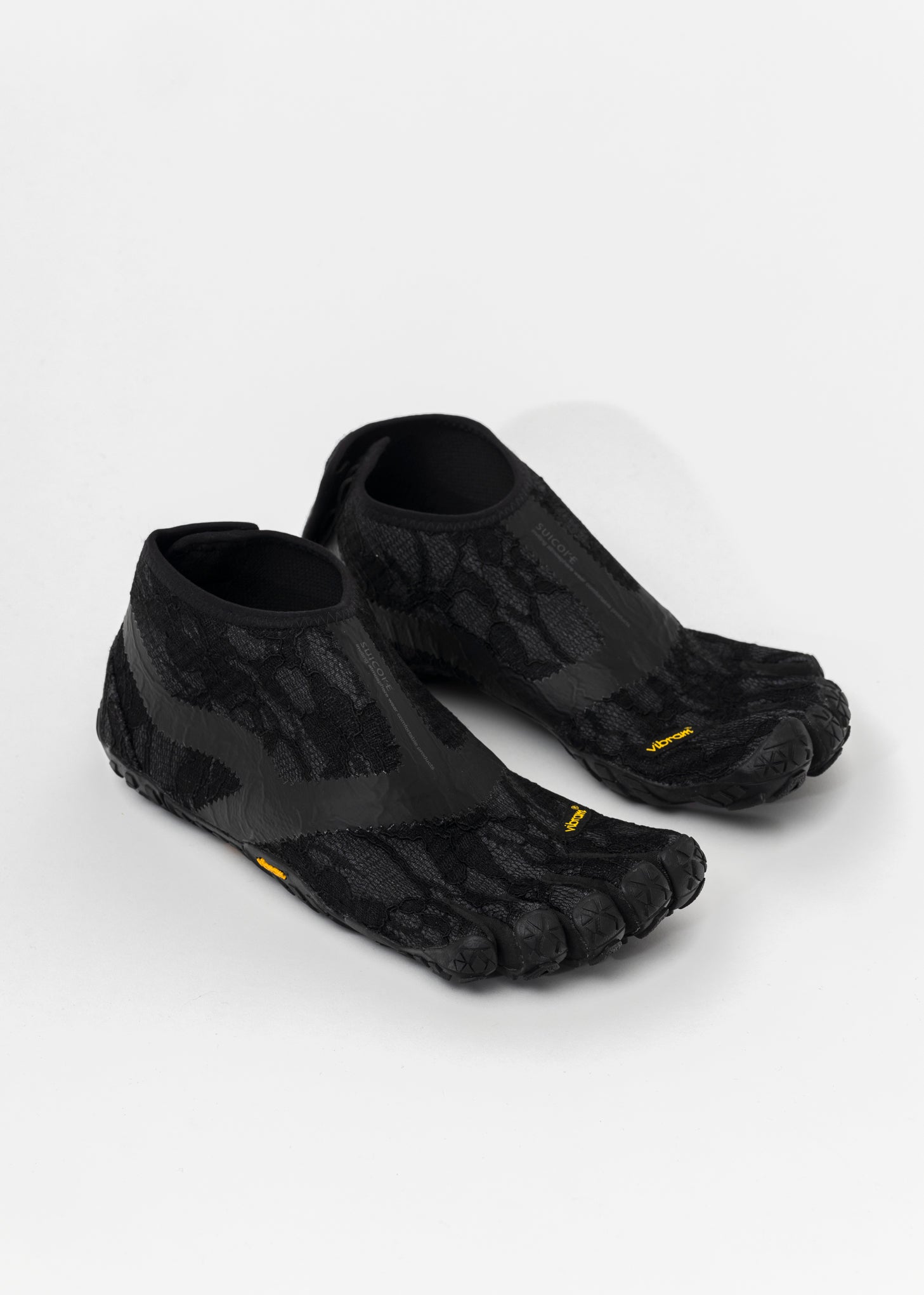 017DoubletBLACKLACEFIVEFINGERS