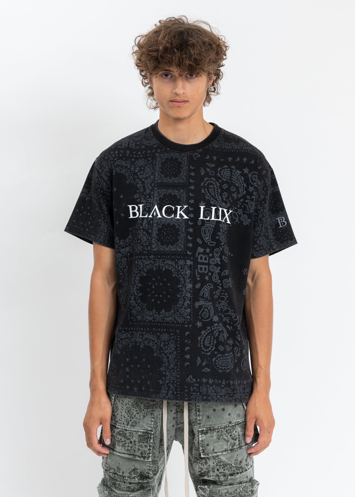 Black Bandana Printed T-Shirt – 017 Shop