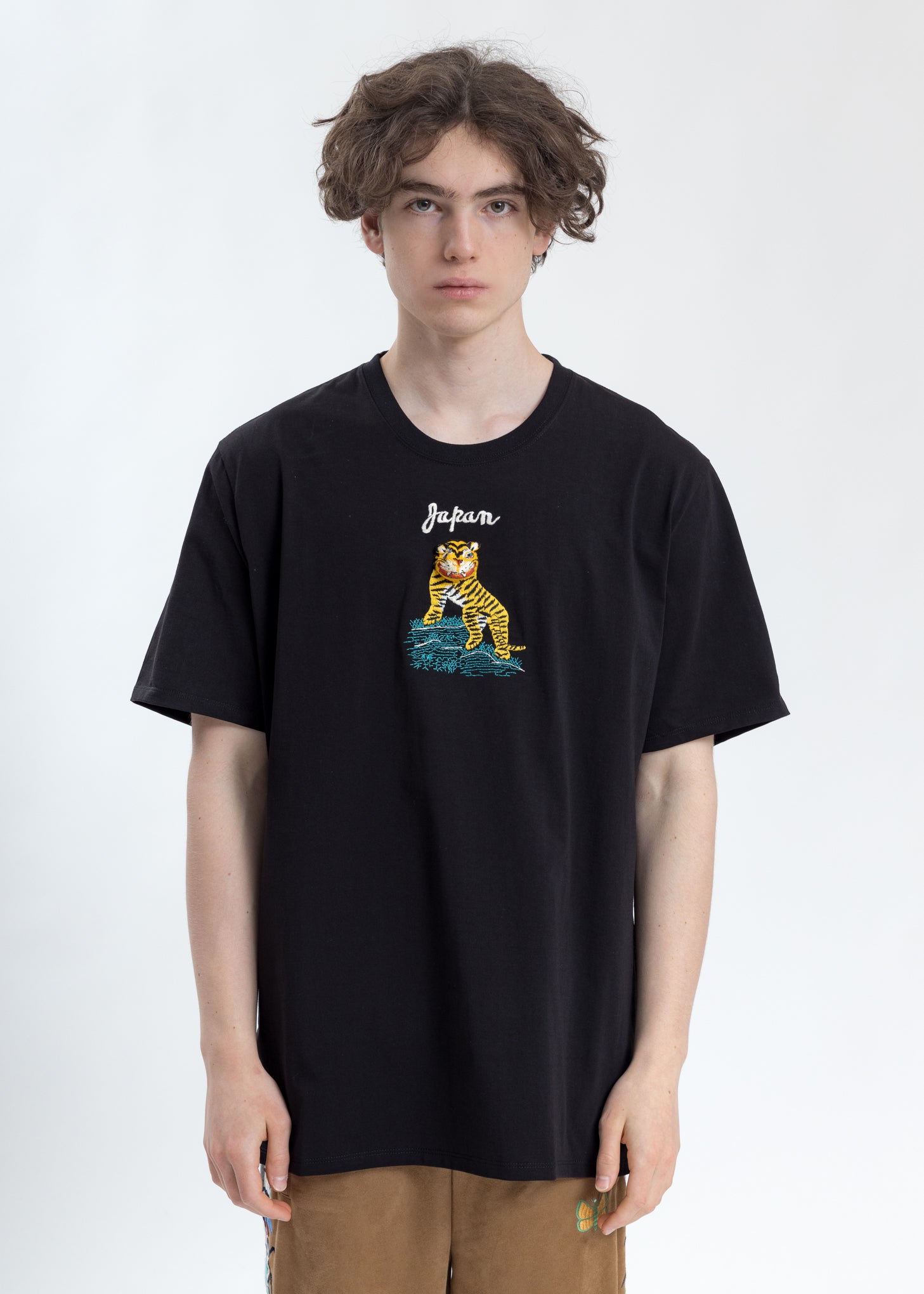 Black Puppet Animal Embroidery T-Shirt – 017 Shop