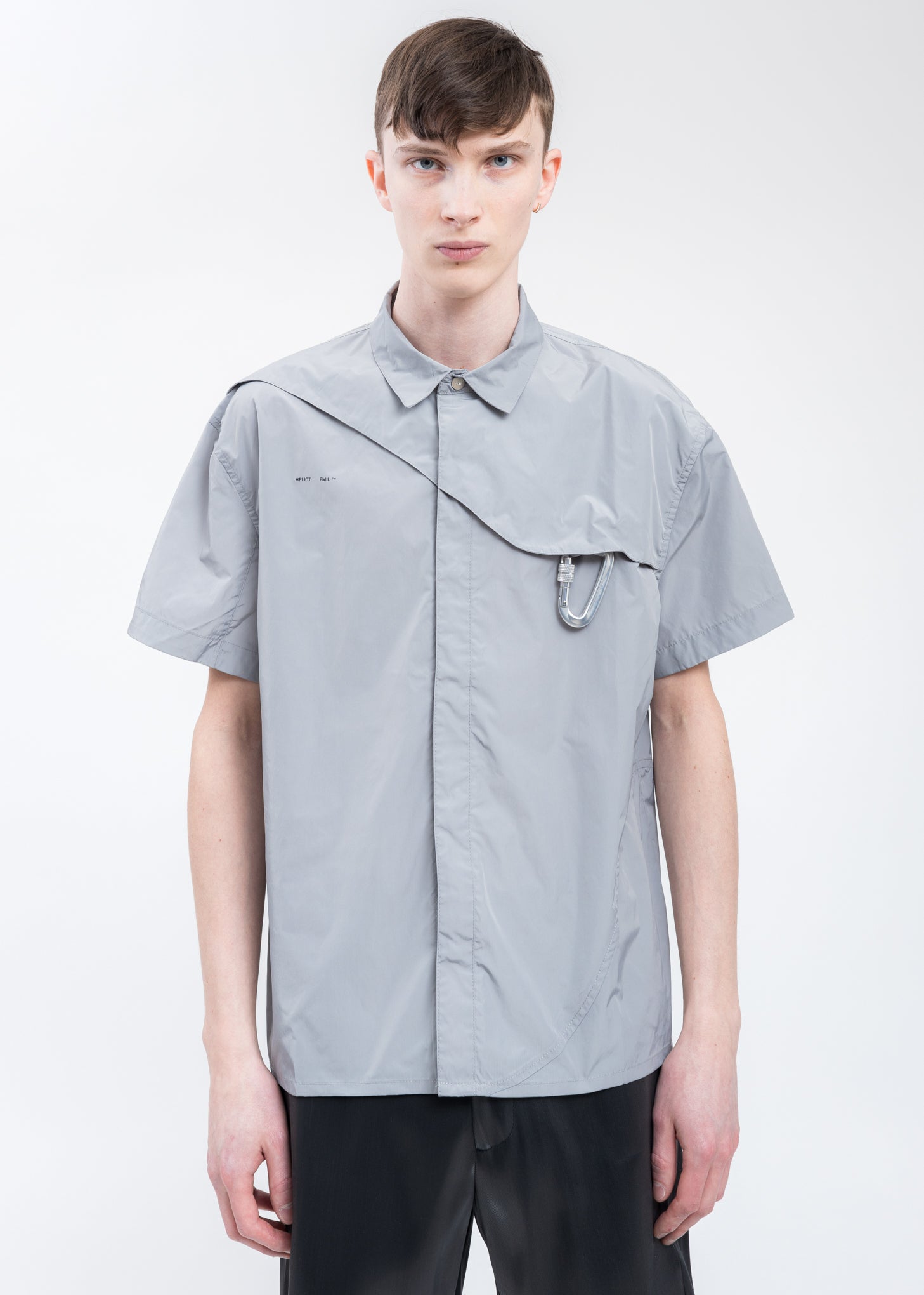 Grey S/S NYLON Shirt W. CARABINER