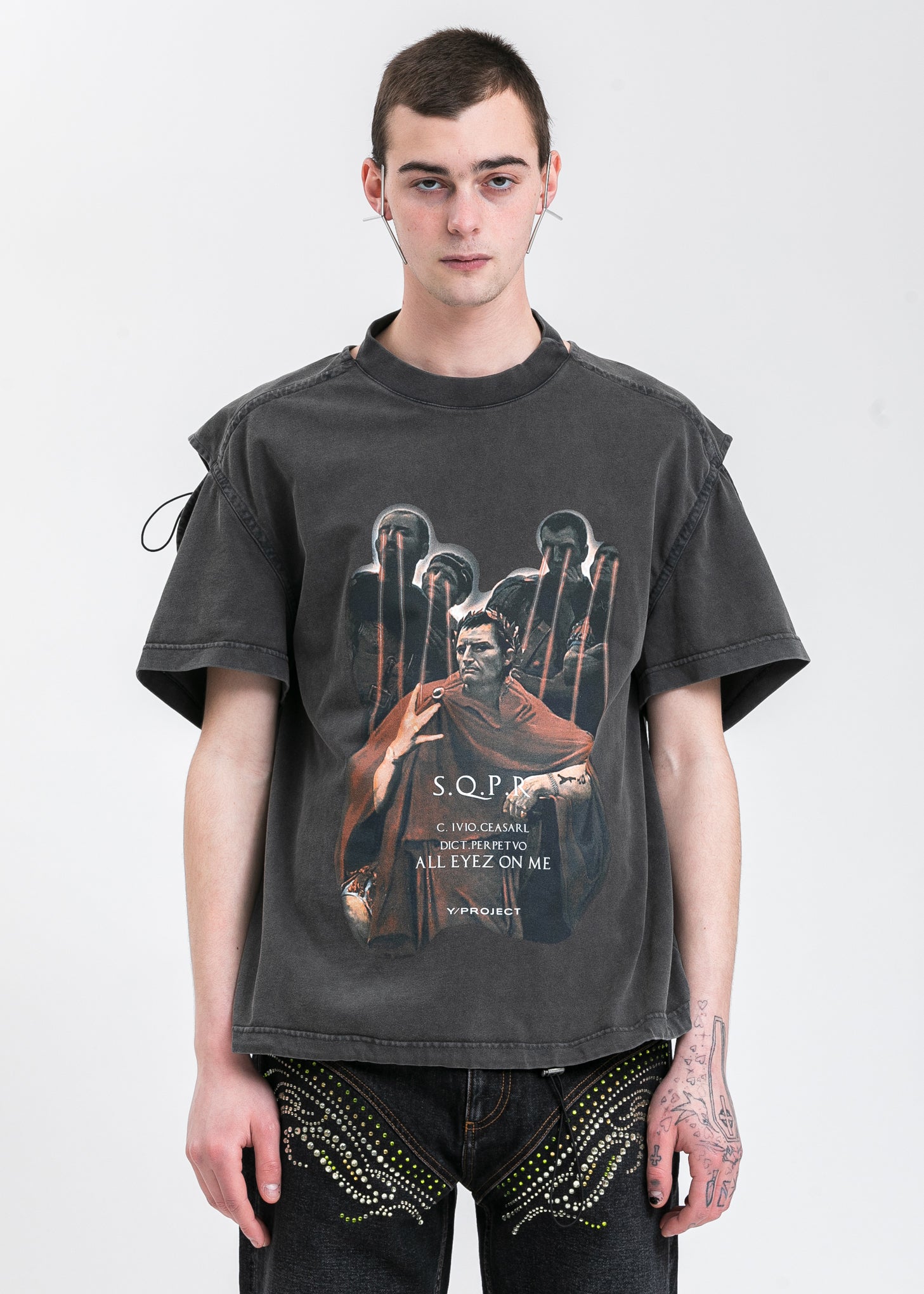 Black Convertible Caesar T-Shirt – 017 Shop