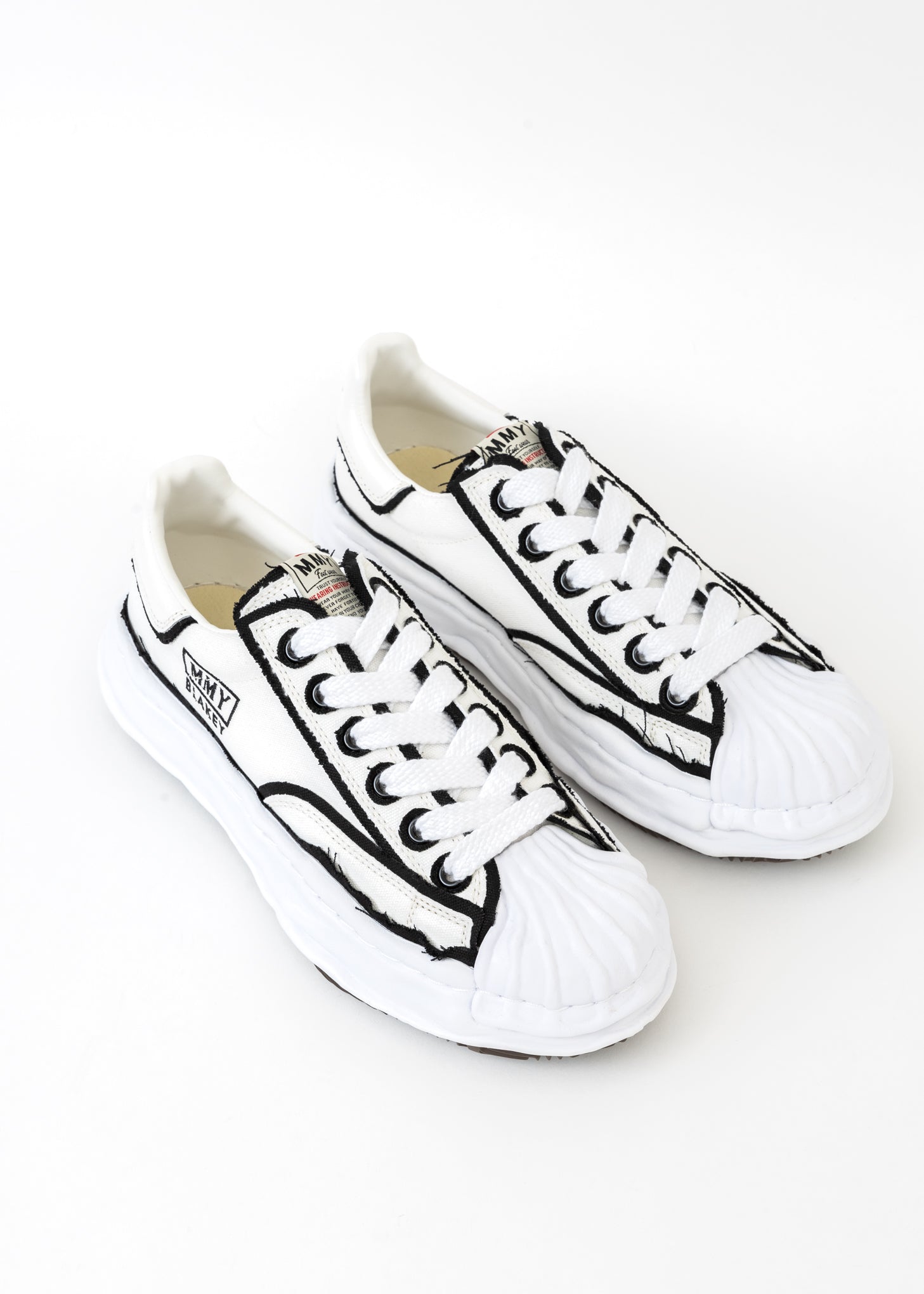 White Original Sole Double-Layered Canvas Low-Top Sneaker (BLAKEY LOW)