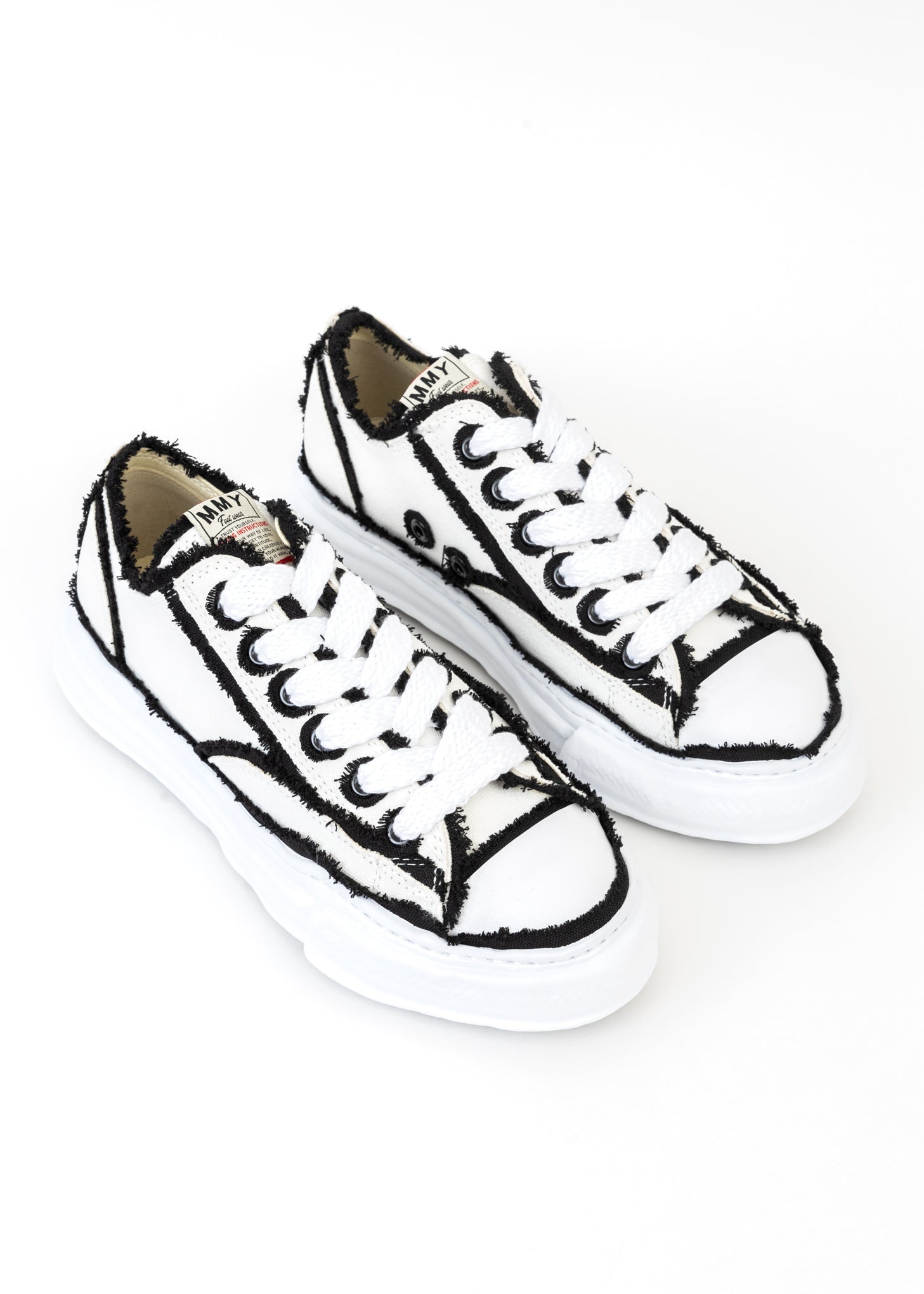 White Original Sole Double-Layered Canvas Low-Top Sneaker (PETERSON LOW)