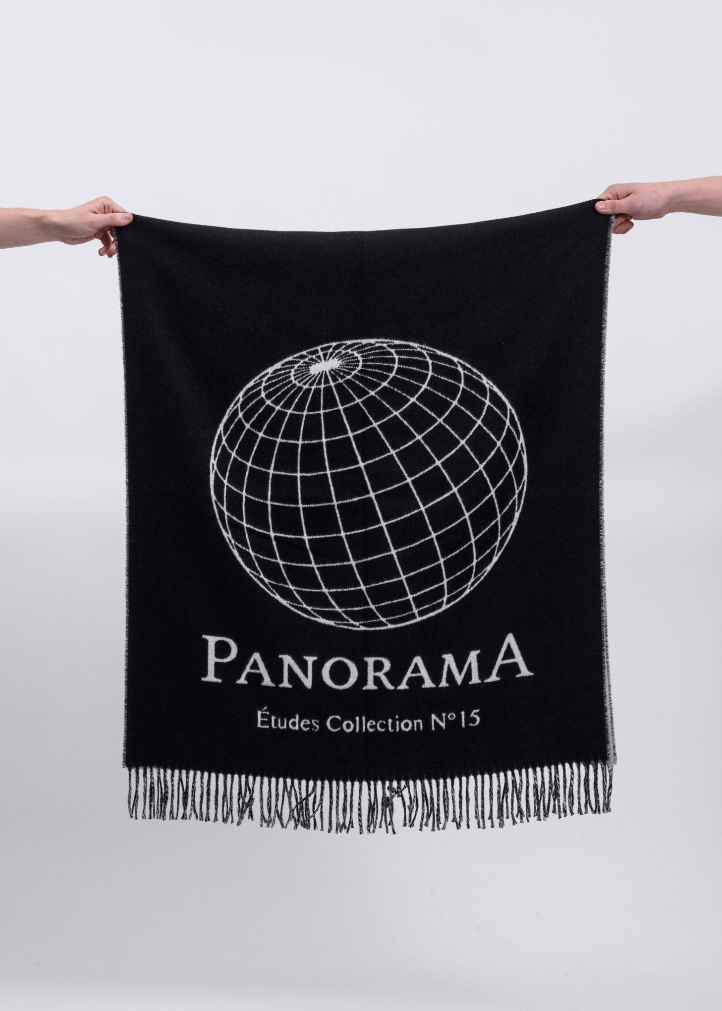 MAGNOLIA SCARF - שחור