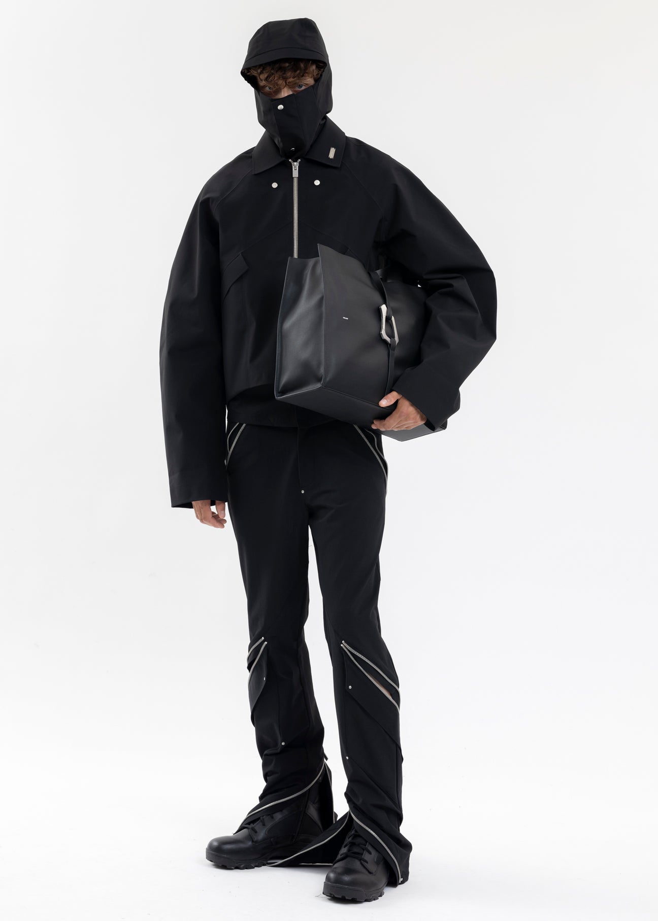 BLACK LUCULENT TOTE BAG – 017 Shop