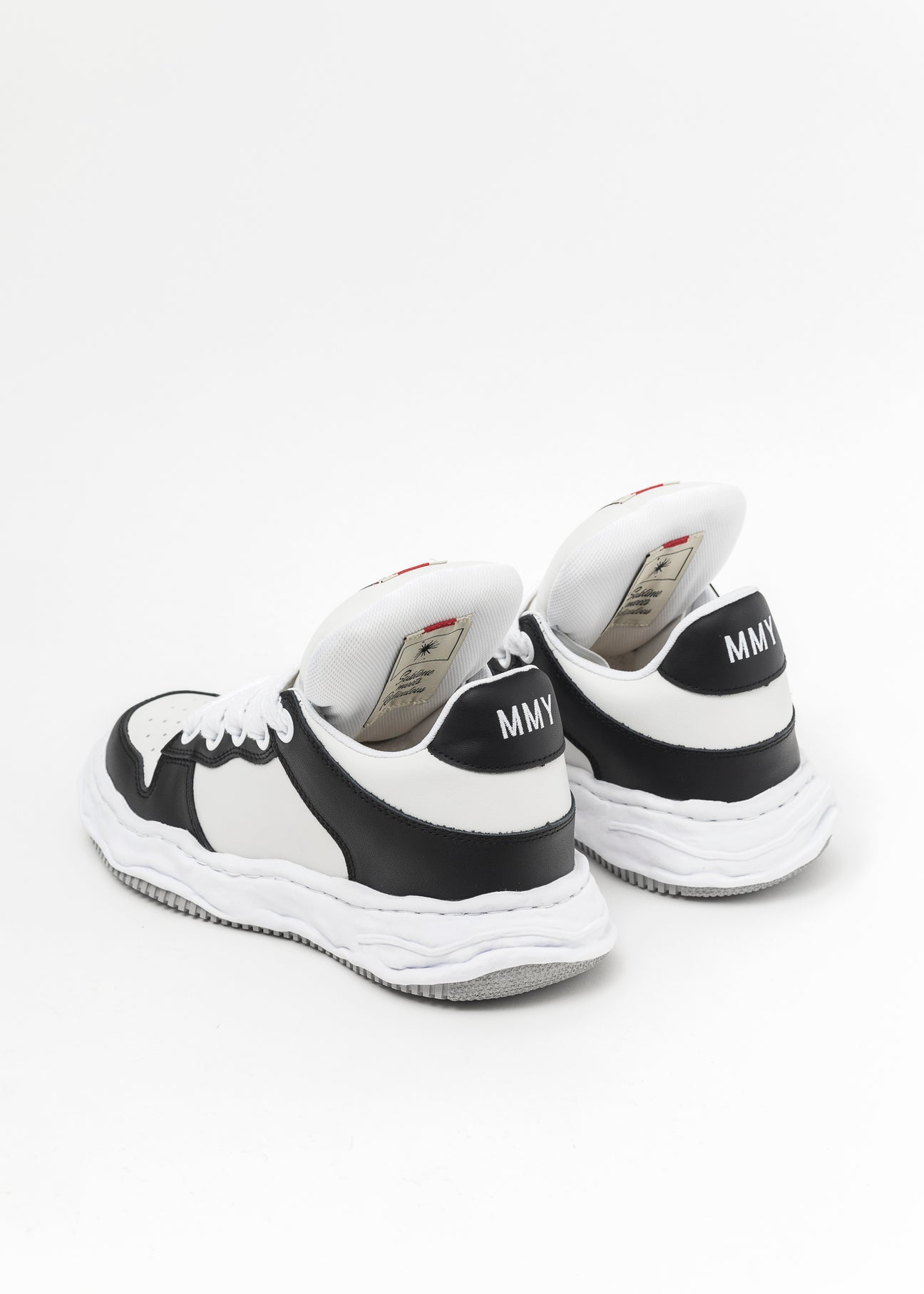 MIHARA YASUHIRO 国内買付 WAYNE PUFFER Leather Lowtop Sneaker Black/White Original Sole Leather Puffer Low-Top Sneaker