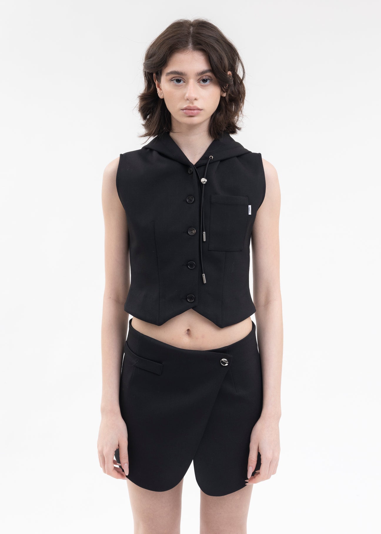 017WomenCOPERNIBLACKHORNTAILOR