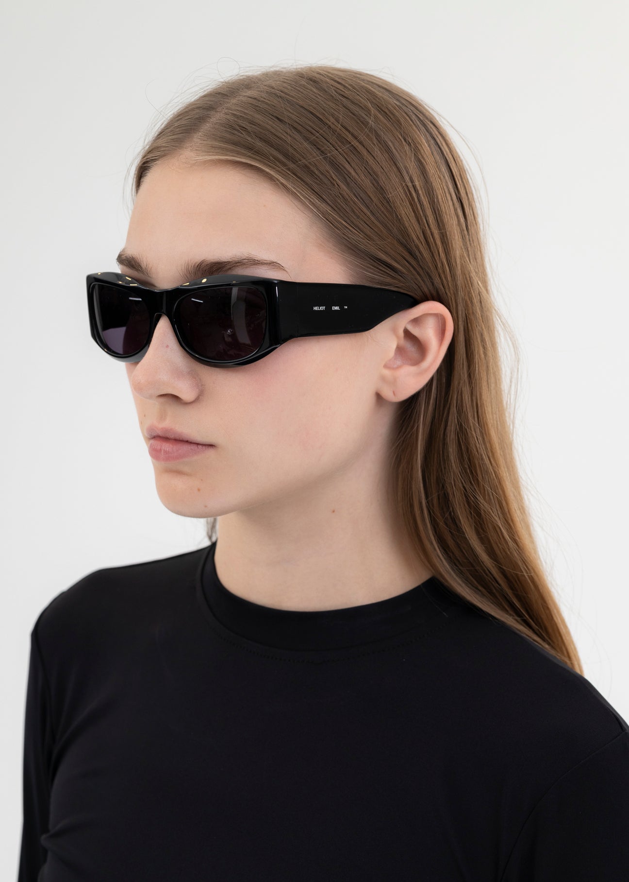 BLACK AETHER SUNGLASSES – 017 Shop display picture 3