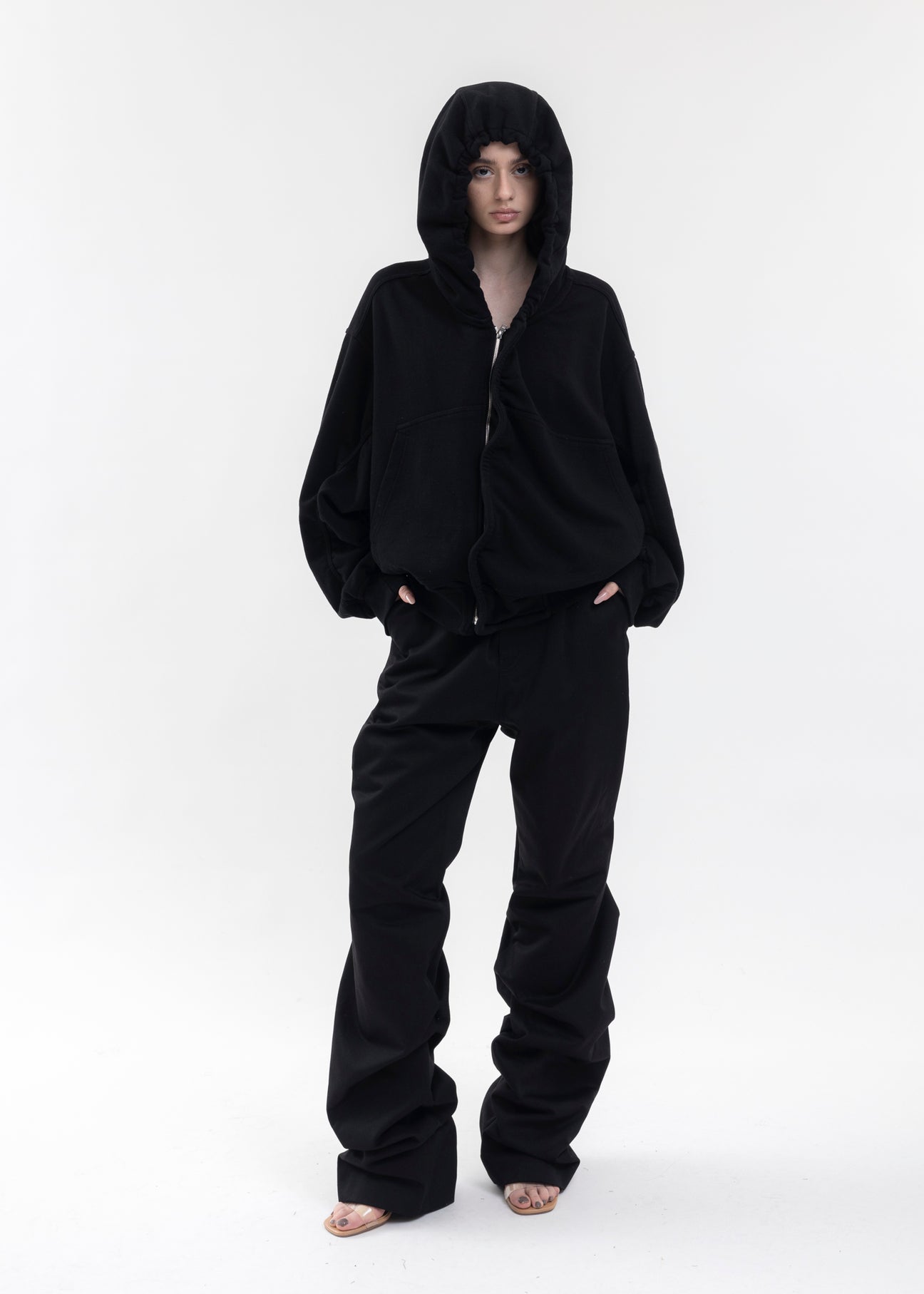 BLACK TWISTED LOOSE-FIT ZIP-UP HOODIE – 017 Shop