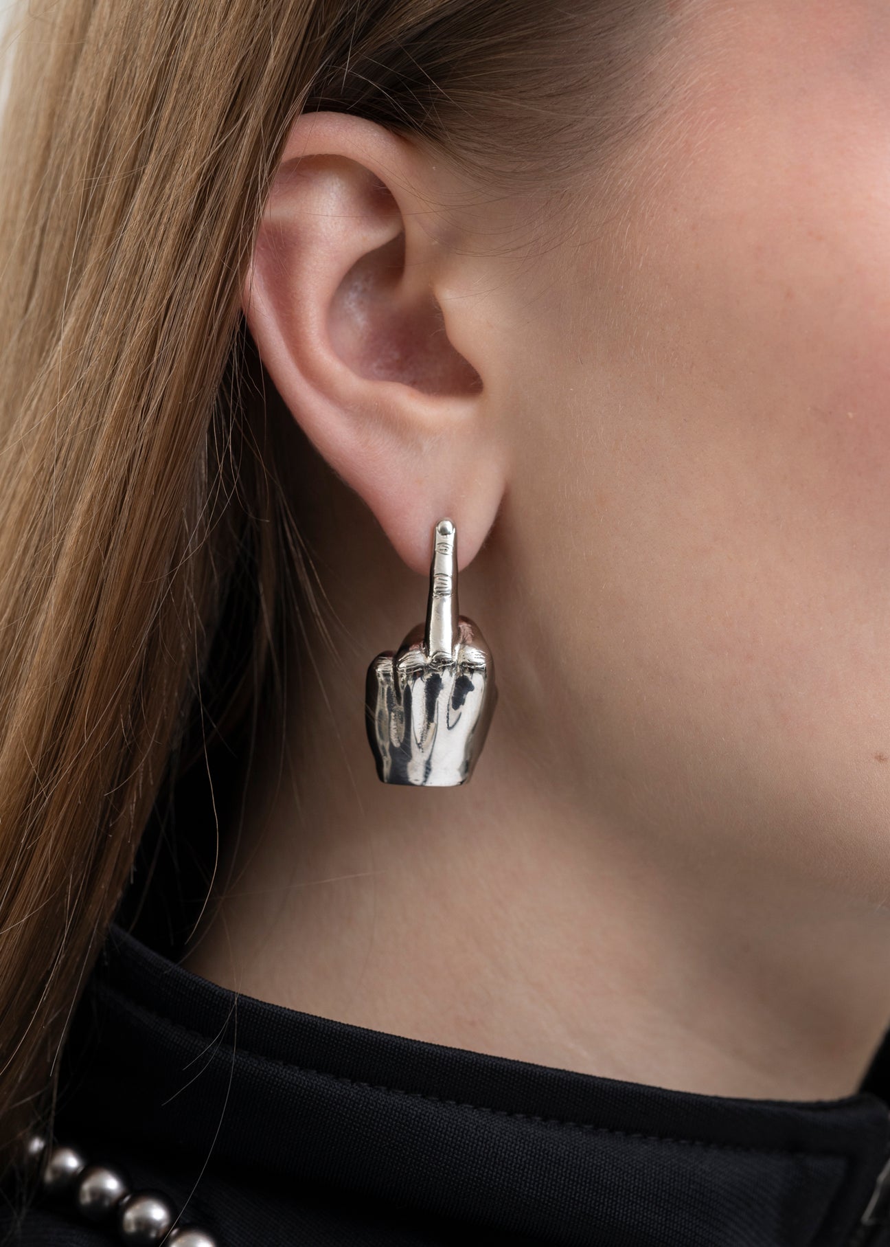 SILVER MINI FUCK U SINGLE EARRING - SINGLE – 017 Shop