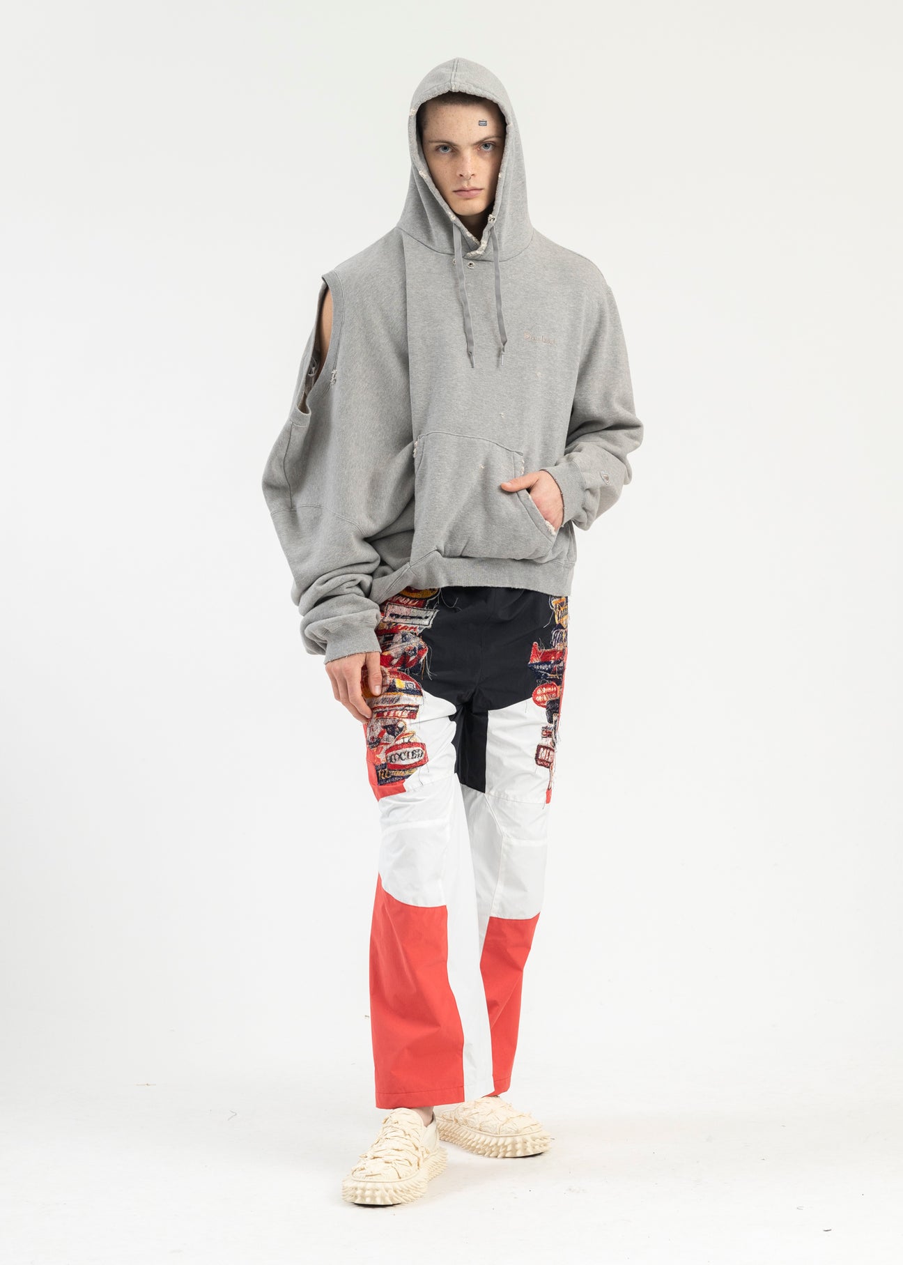 GREY AI IMAGE GENERATION MISTAKE HOODIE – 017 Shop