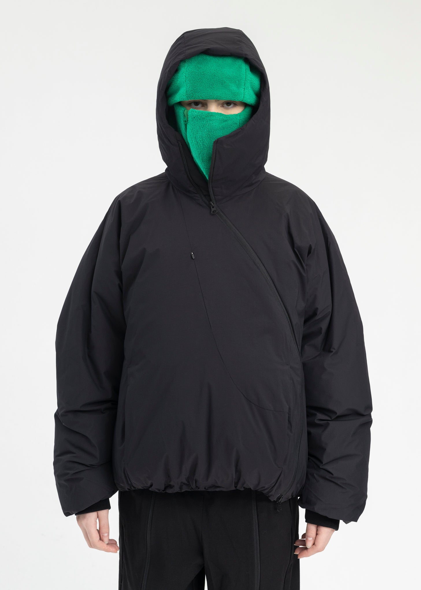 5.1 DOWN CENTER (BLACK) – 017 Shop