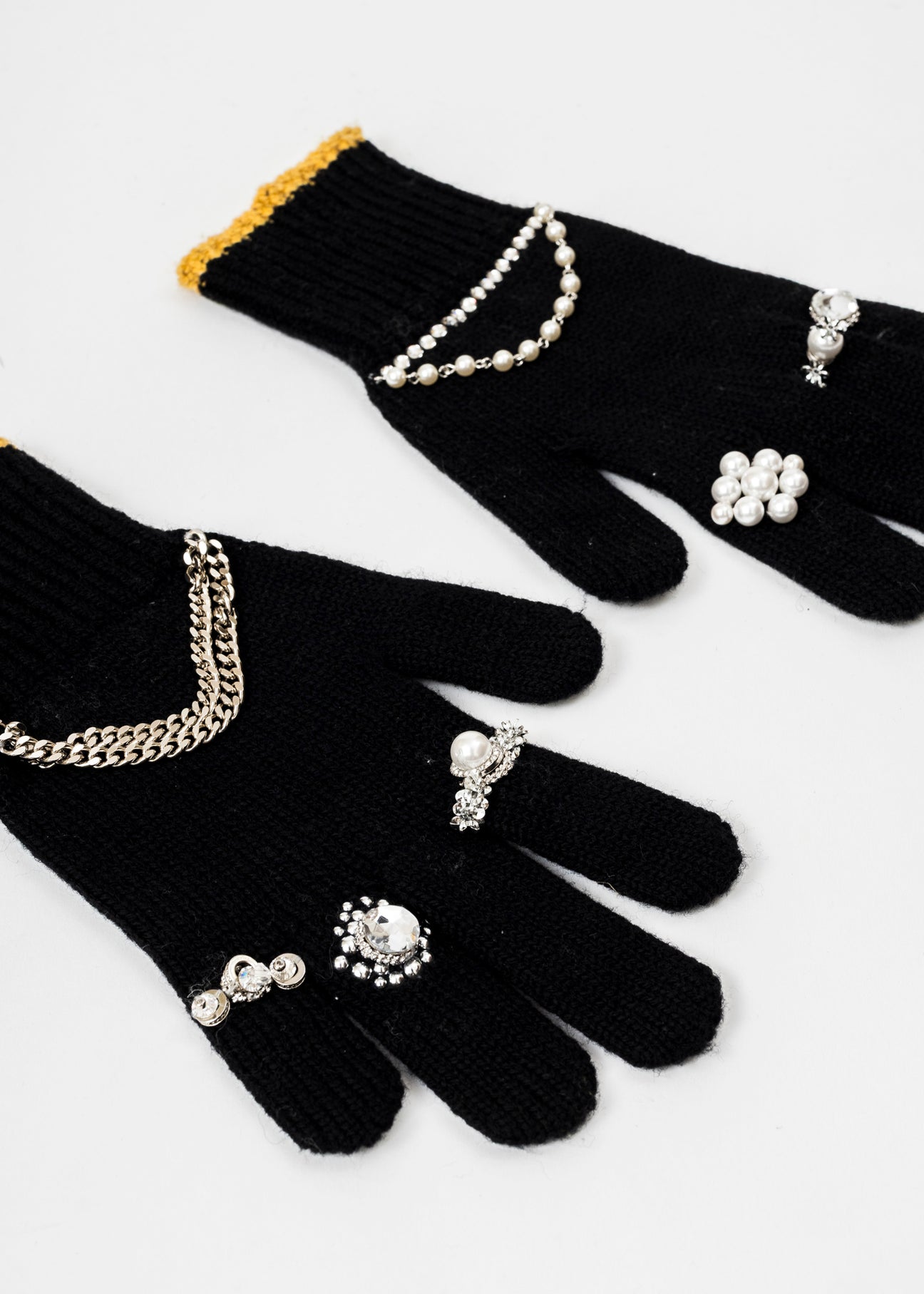 ＜doublet＞KNIT GLOVES WITH RINGS　25aw doublet 25AW 新作LONG KNIT GLOVES WITH RINGS style. 2025.9.12