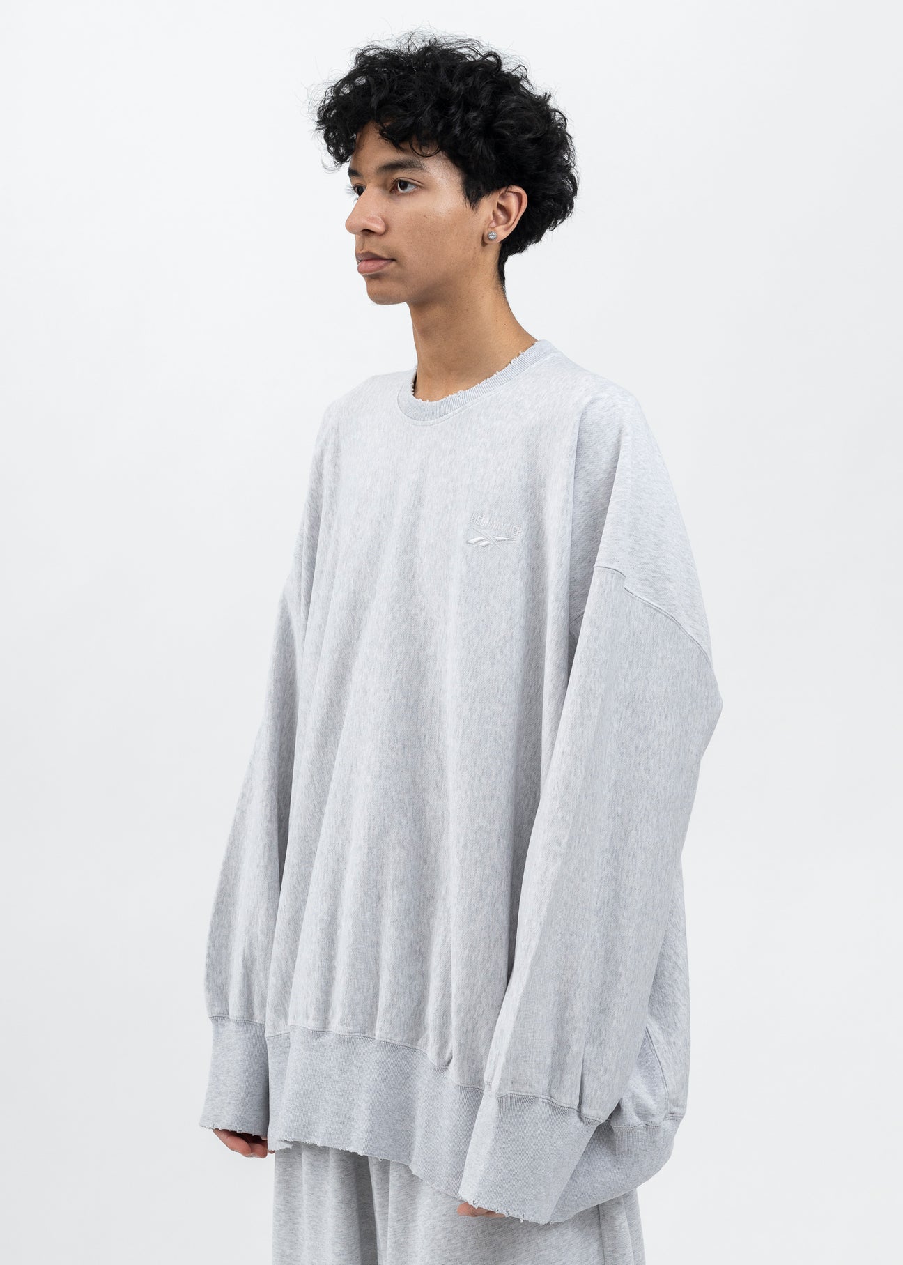 HED MAYNER X Reebok CREWNECK SWEATER GREY MELANGE – 017 Shop