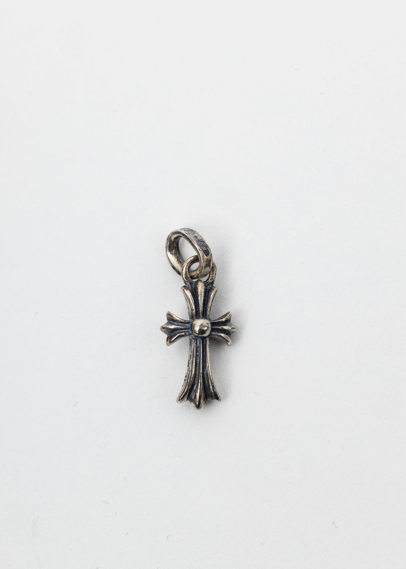 Silver Mini Cross Pendant – 017 Shop