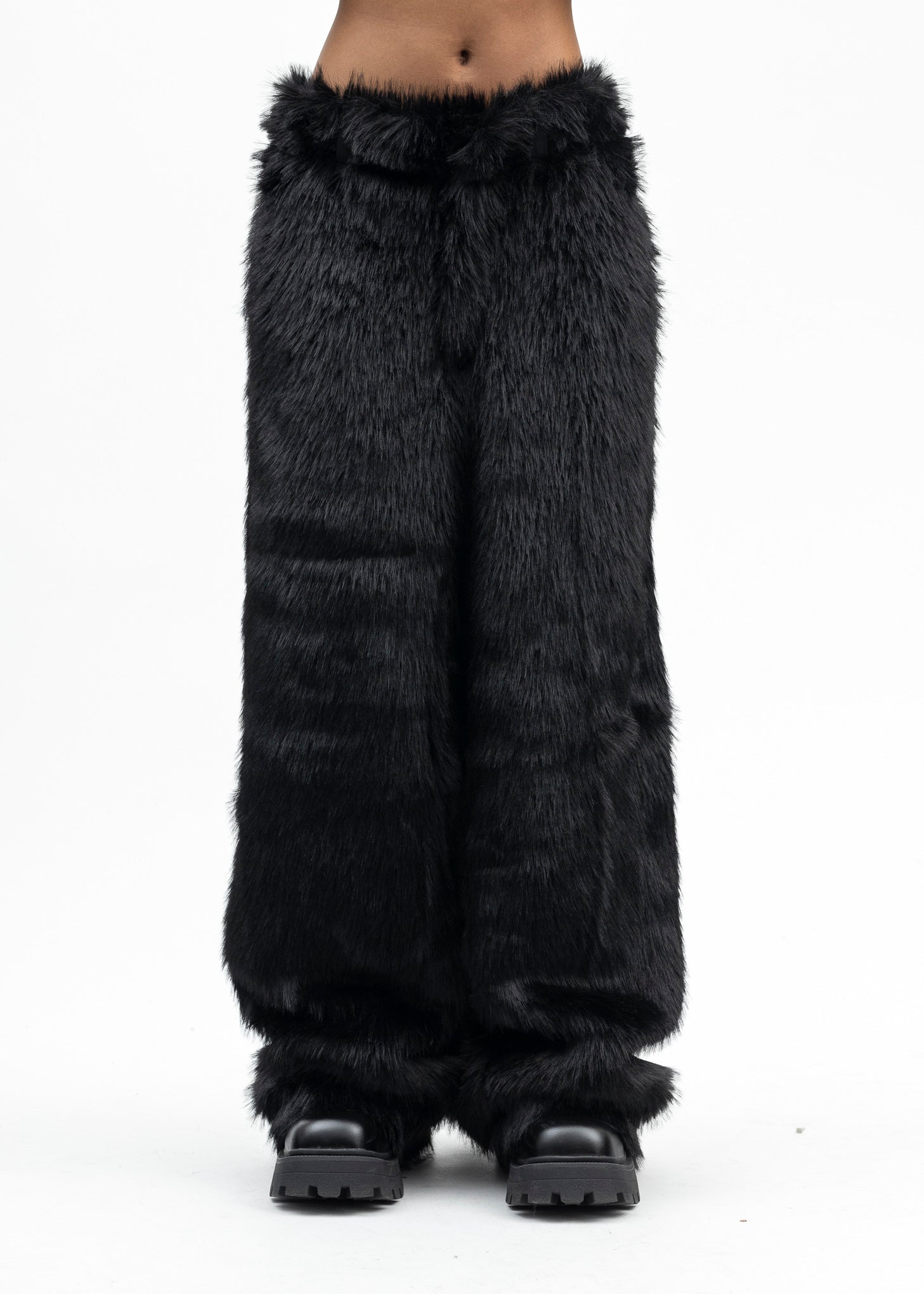 BLACK FAUX-FUR DEVIL PANTS