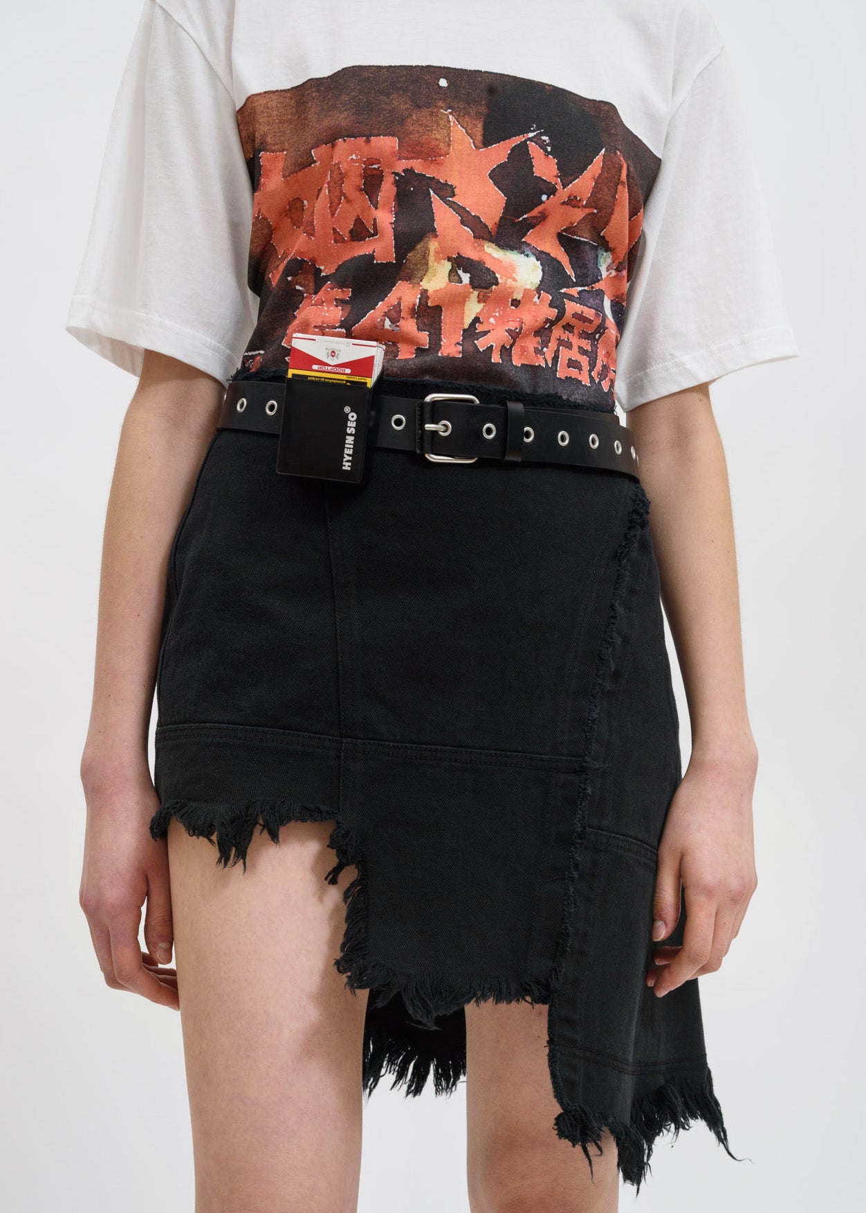 Leather Belt w/ Cigarette Holder – 017 Shop display picture 1