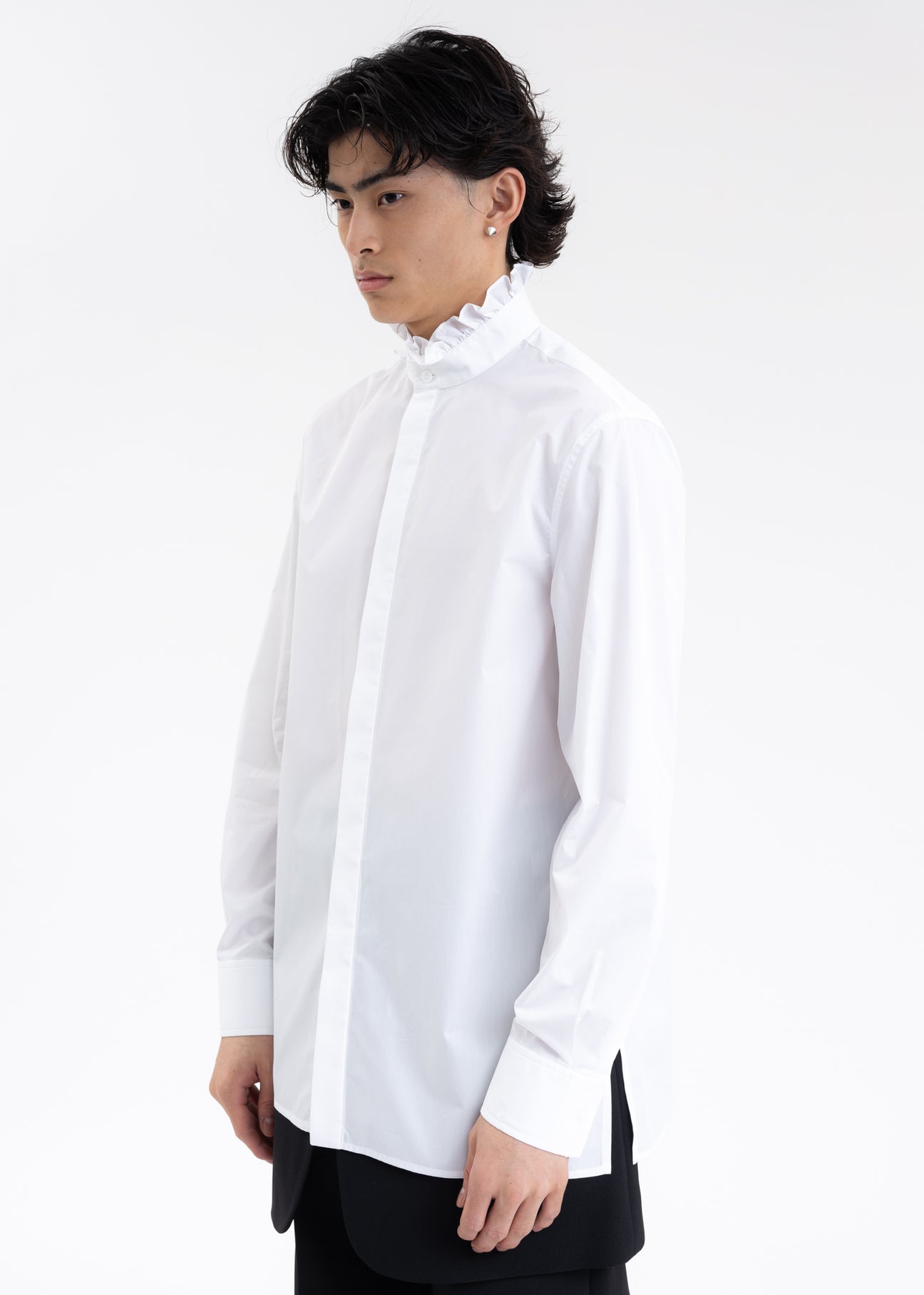 white shirt ruffle collar