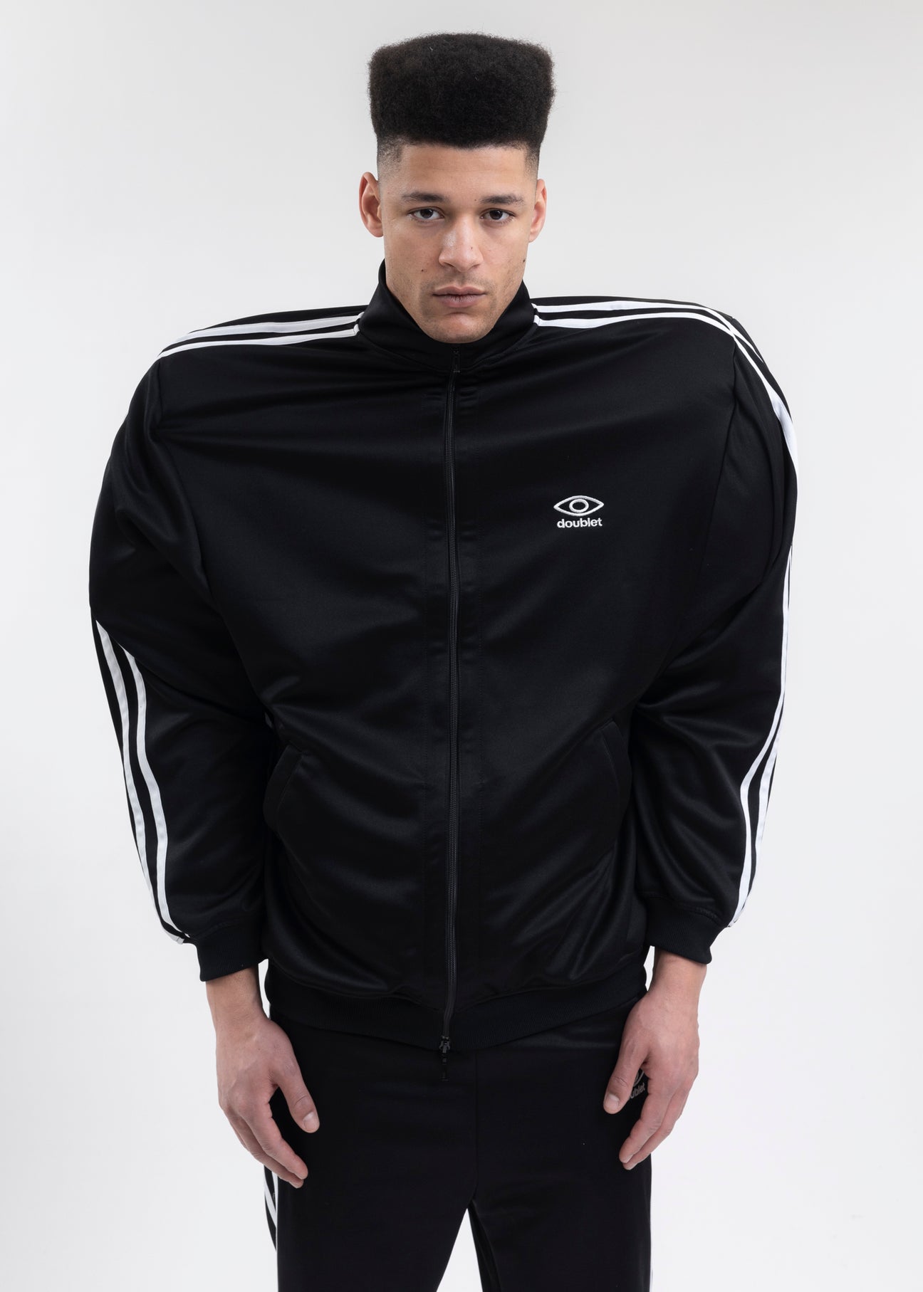 BLACK INVISIBLE TRACK JACKET – 017 Shop
