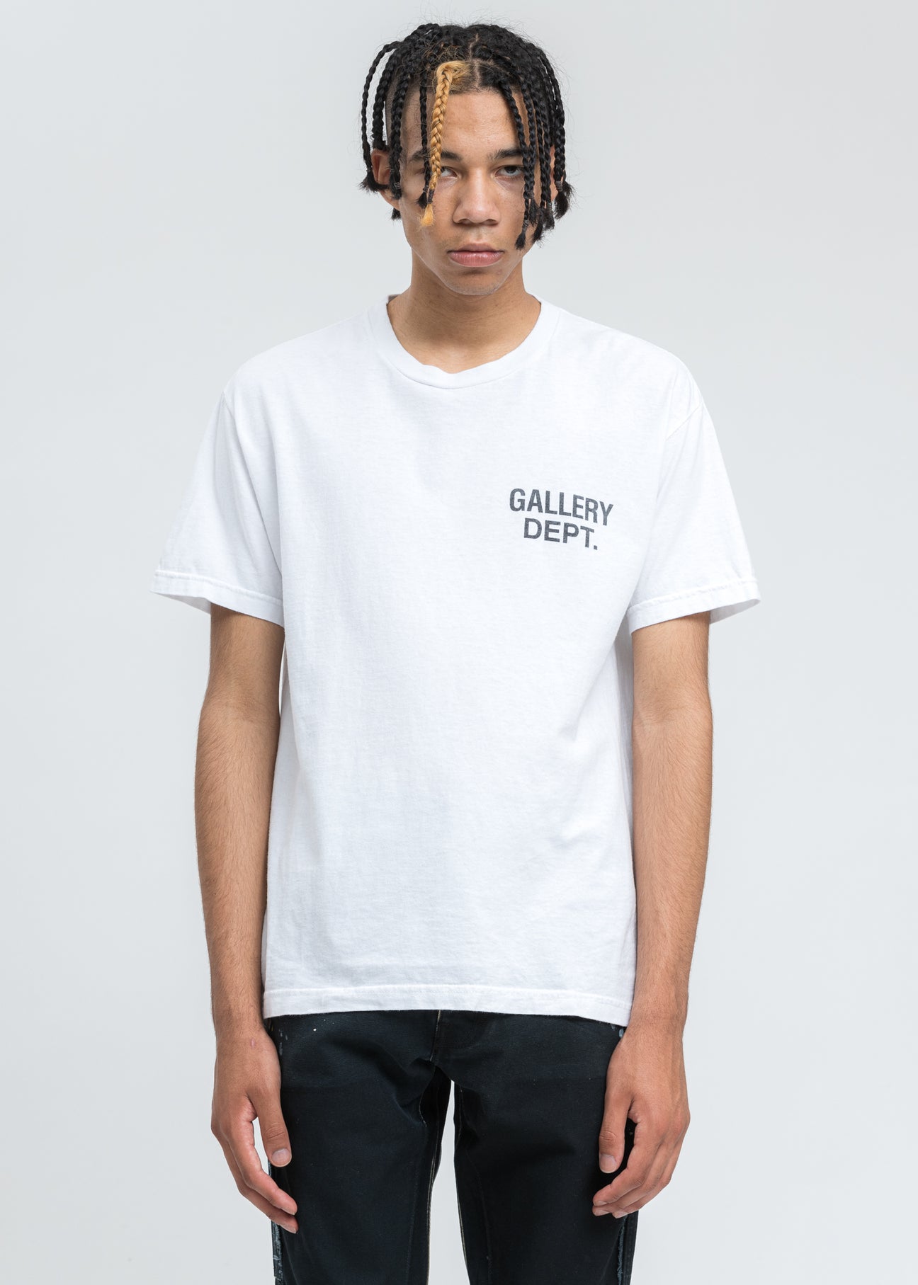 White Vintage Souvenir Tee – 017 Shop