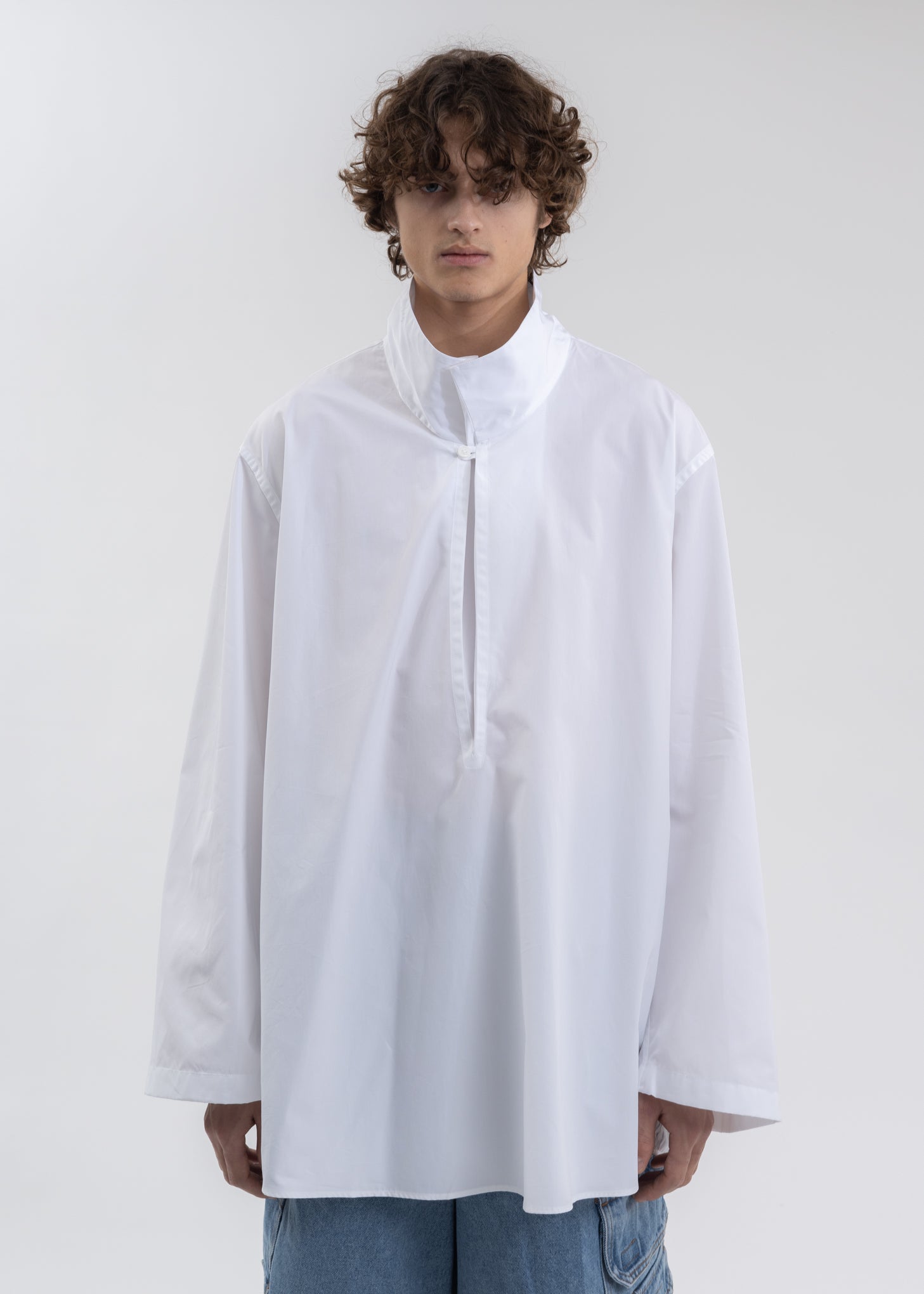 WHITE EXTENDED-COLLAR SHIRT – 017 Shop