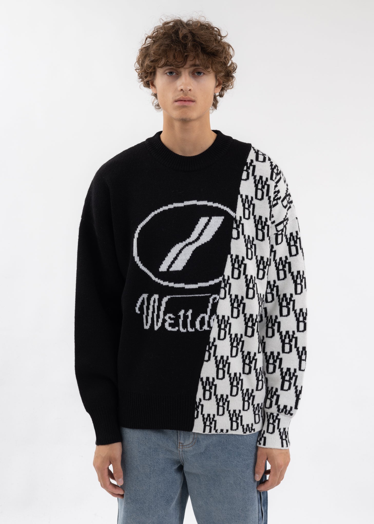 BLACK WD1 GRAPHIC MIX LOGO SWEATER – 017 Shop