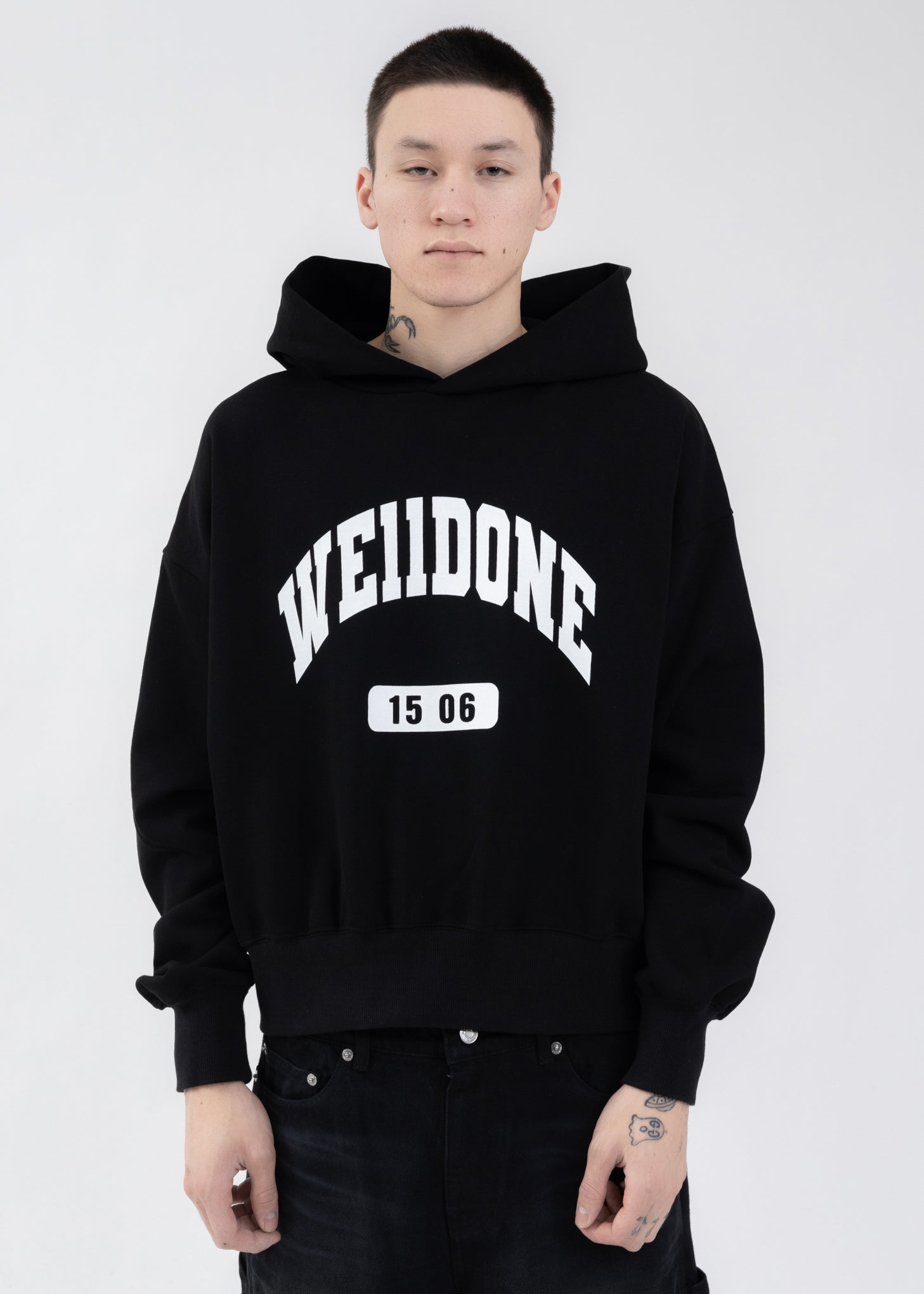 BLACK OLD SCHOOL CAMPUS LOGO HOODIE – 017 Shop