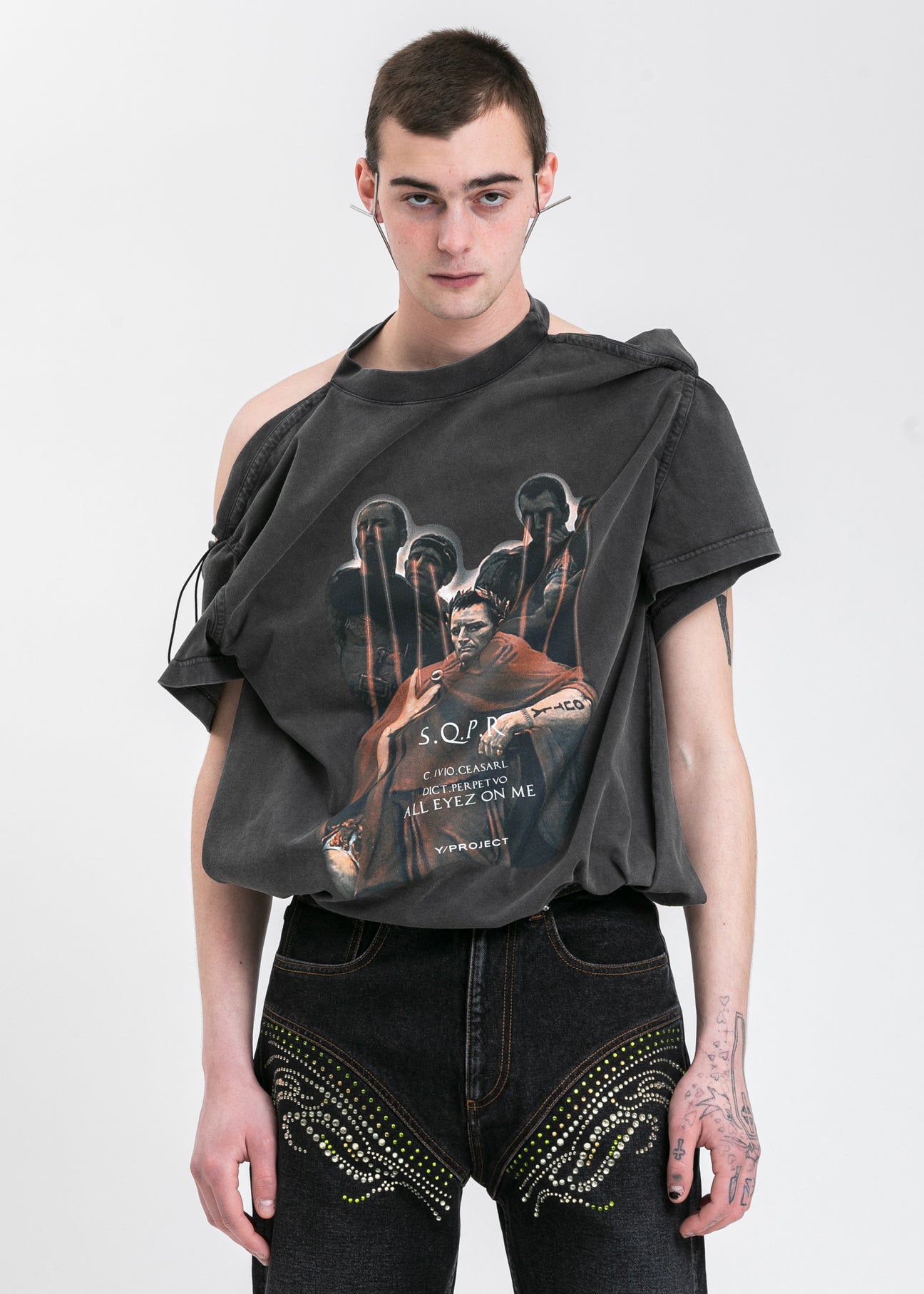 Black Convertible Caesar T-Shirt – 017 Shop