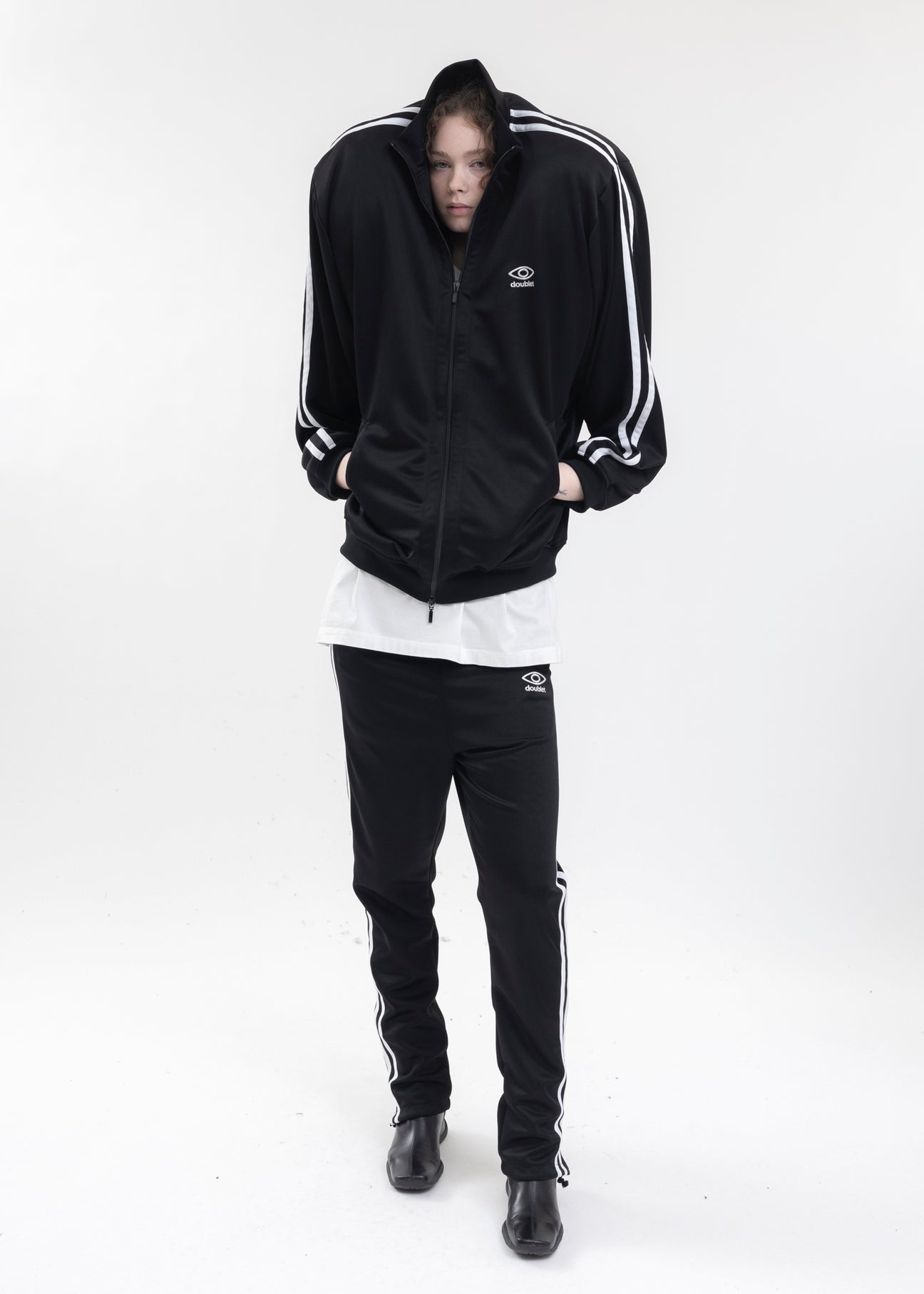 BLACK INVISIBLE TRACK JACKET – 017 Shop