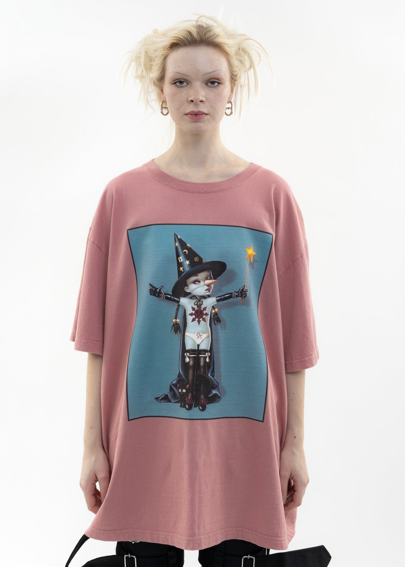 kidill EDWIN ビッグサイズTシャツ Used Pink KIDILL × EDWIN Witchie T-Shirt - Artwork by Trevor Brown