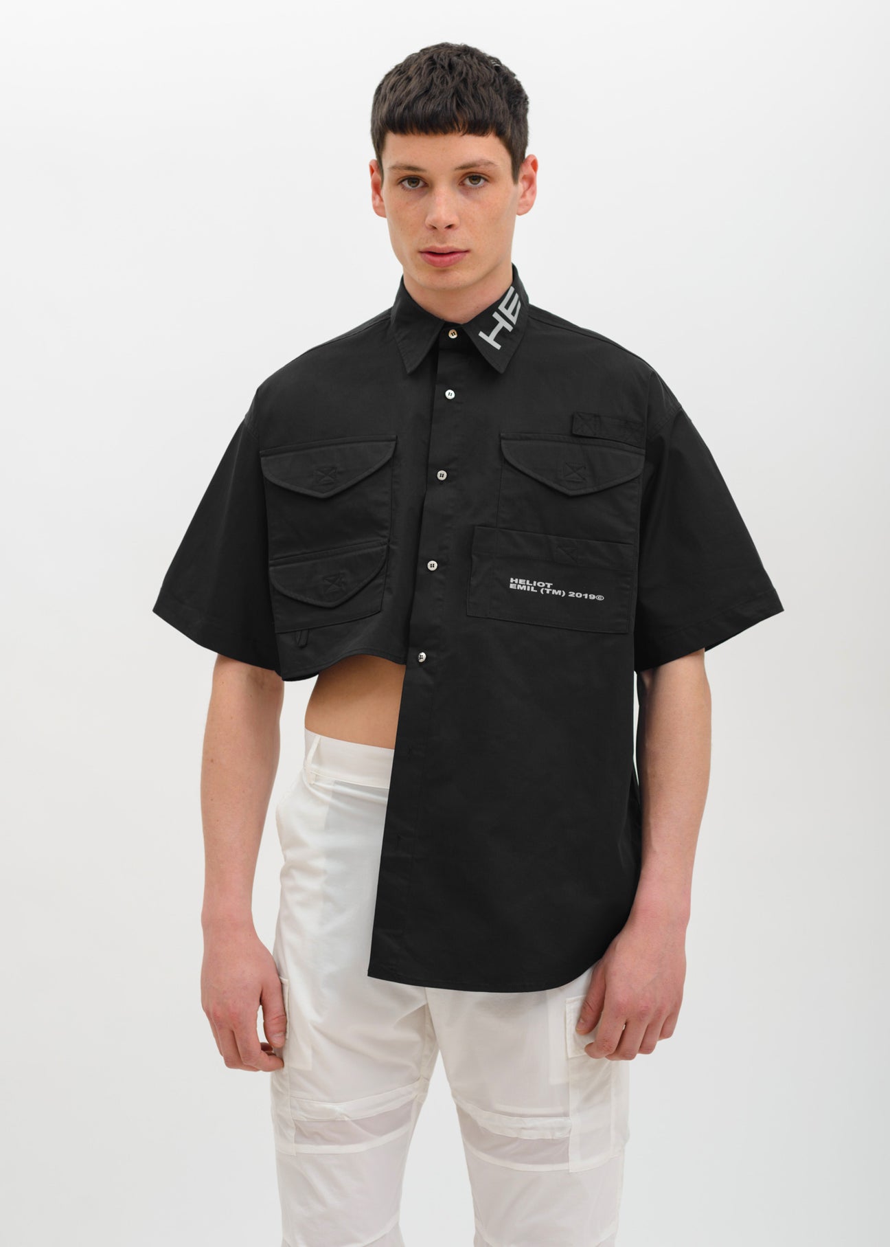 017_Heliot_Emil_BlackHalfCropS