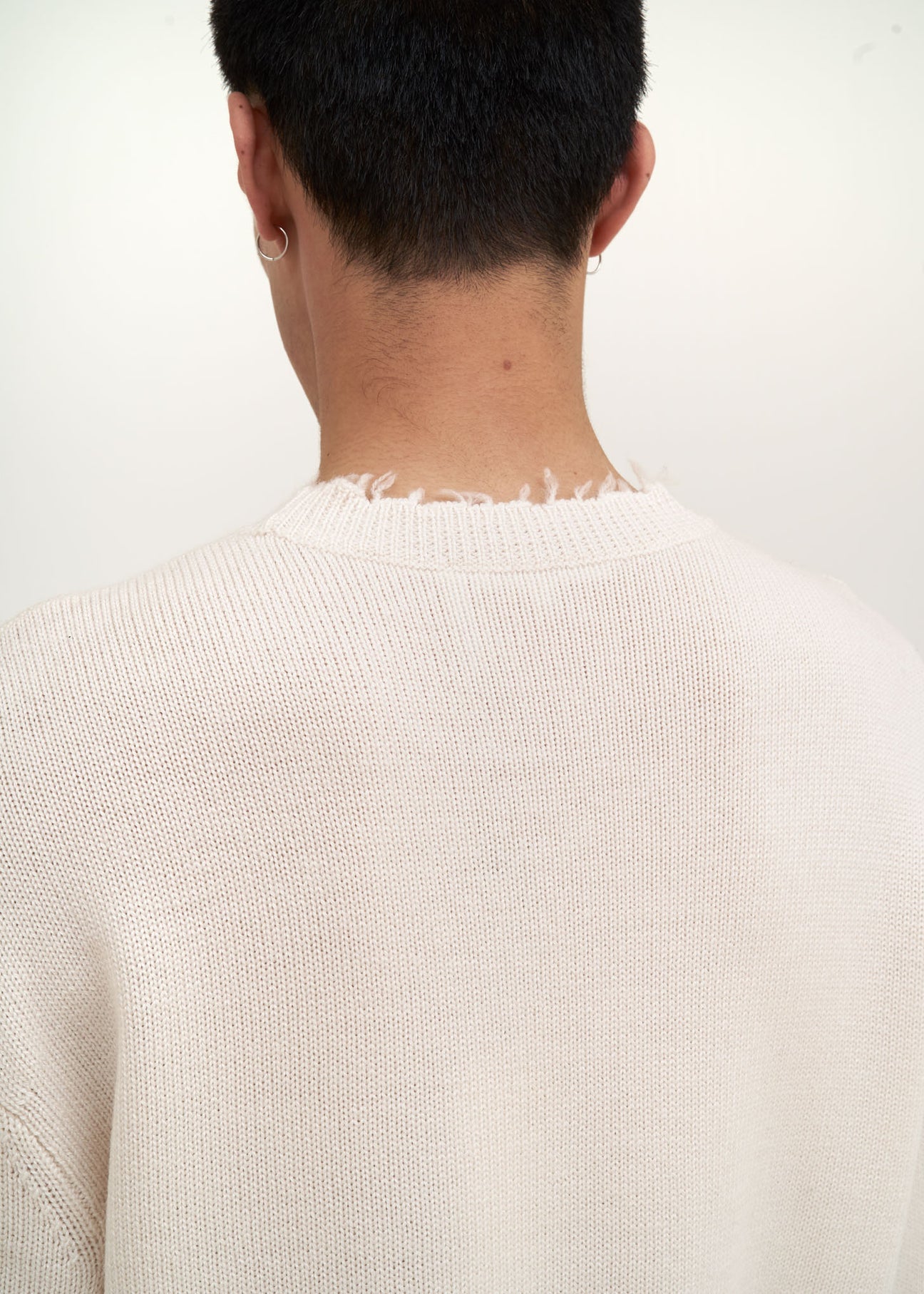 White Logo Distressed Knit Sweater 017 Shop