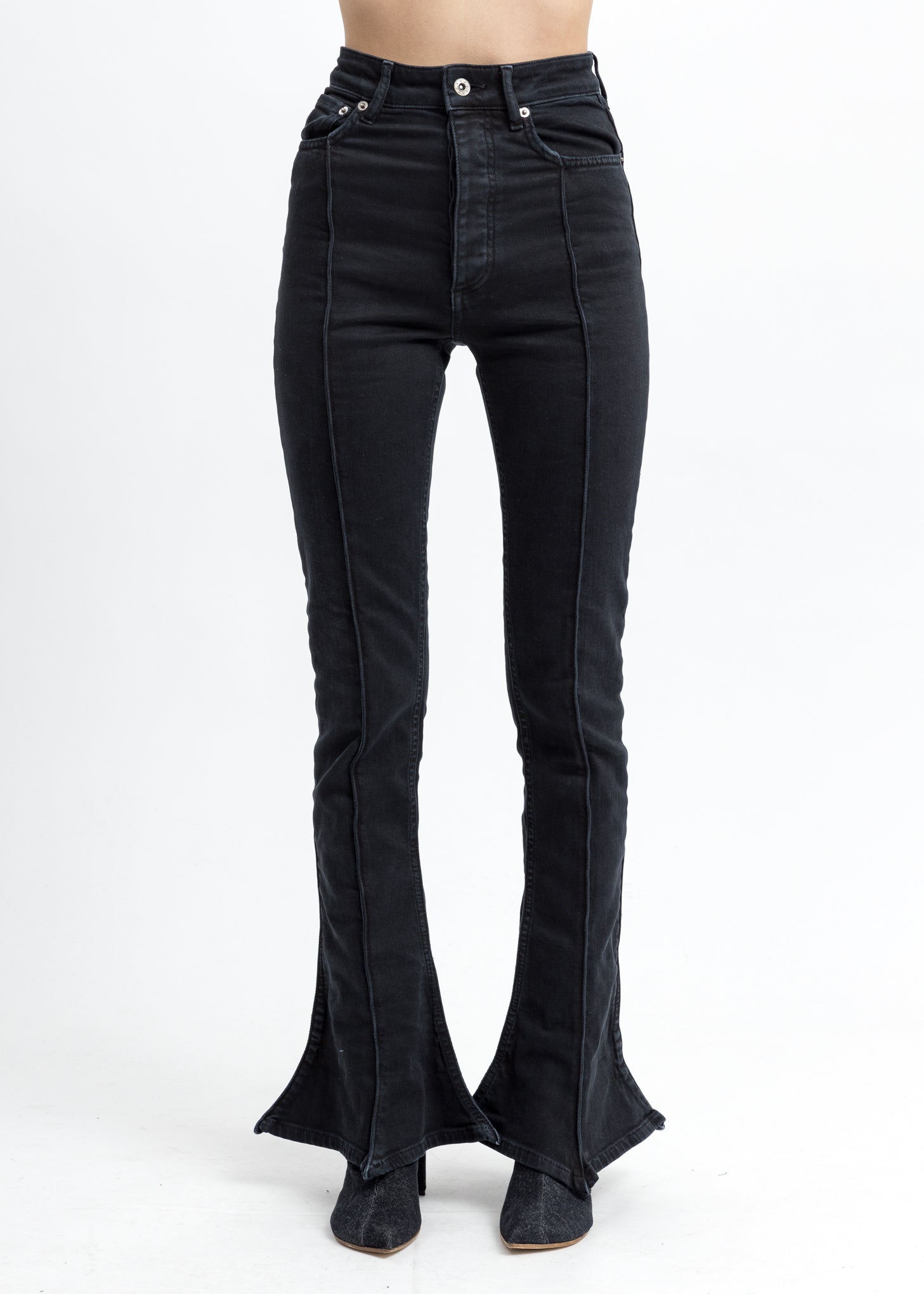 Black Trumpet Jeans 017 Shop
